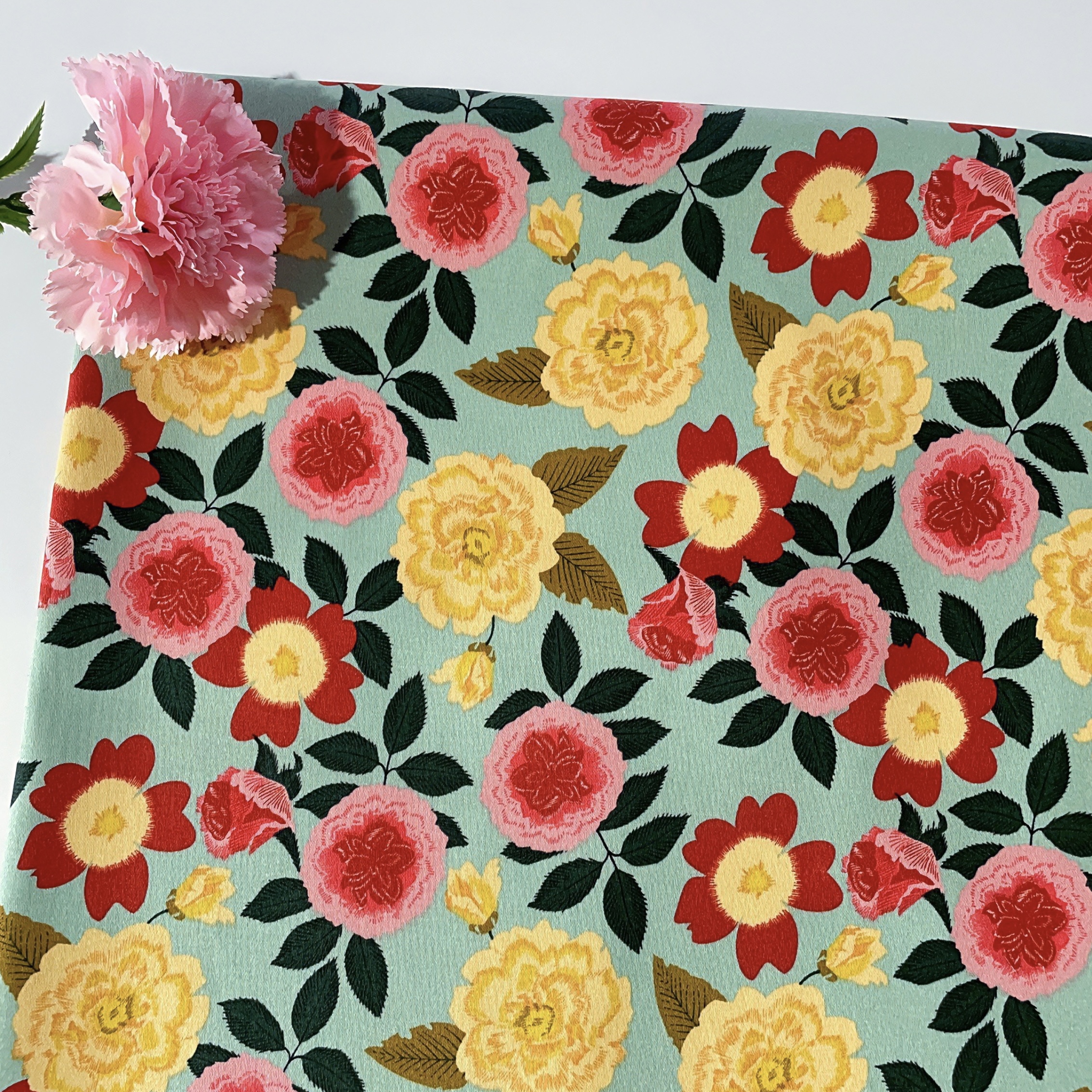 Vintage Floral Printed Satin 1 - огляд і ціна Vintage Sewing Textile