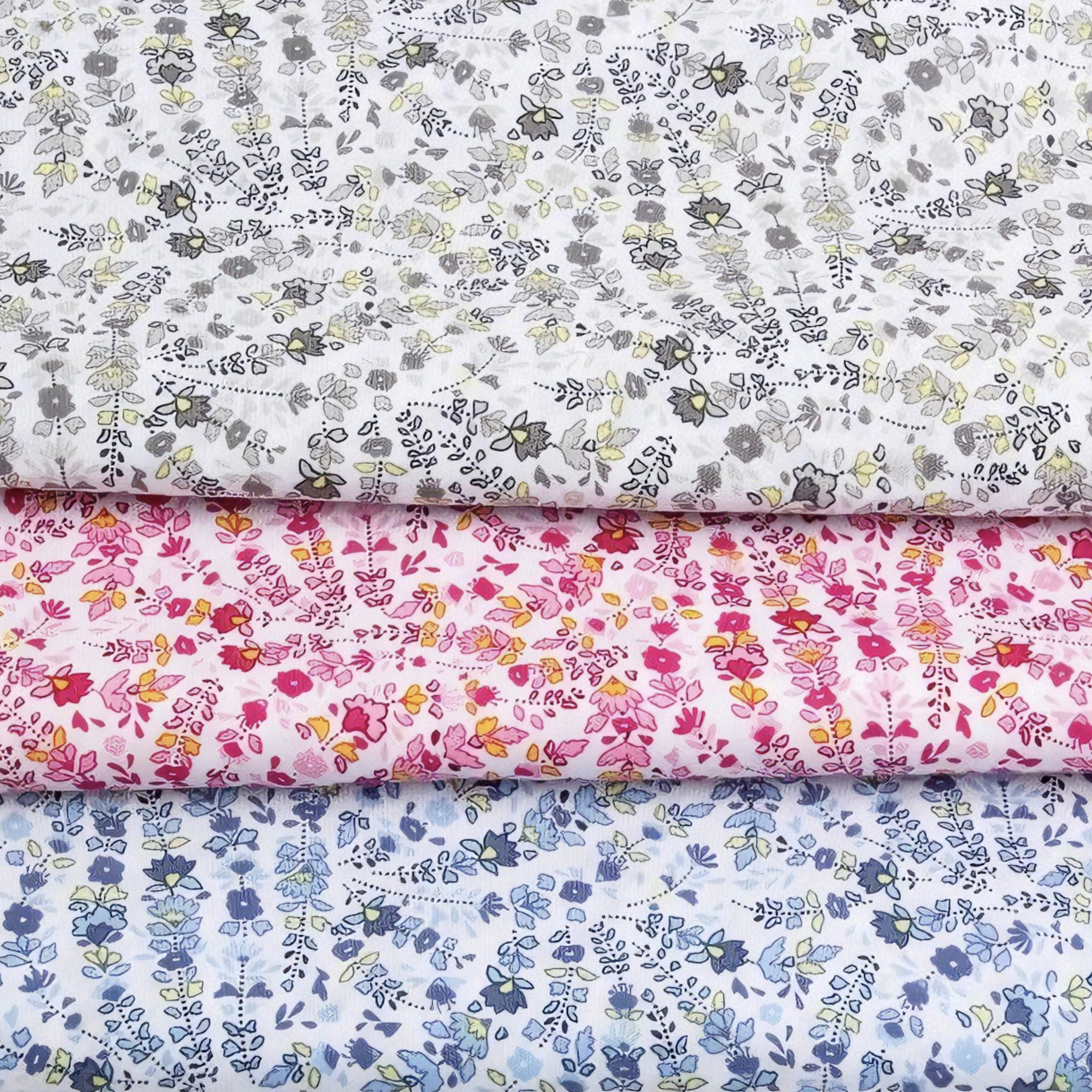 Vintage Floral Printed Fabric  - огляд і ціна Vintage Sewing Textile
