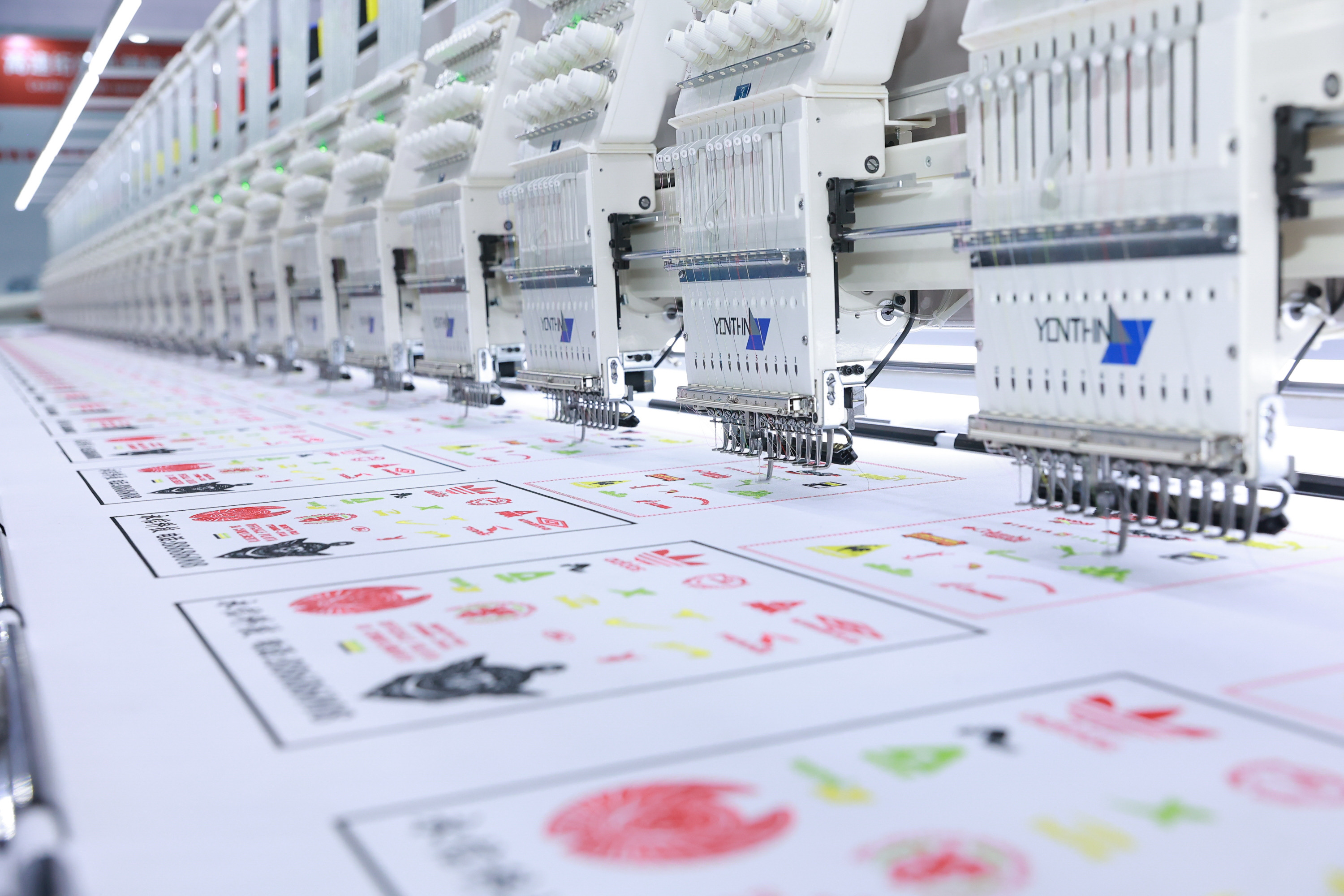 Yonthin Computer Embroidery Ma - огляд і ціна Sewing Machine In Textile Industry