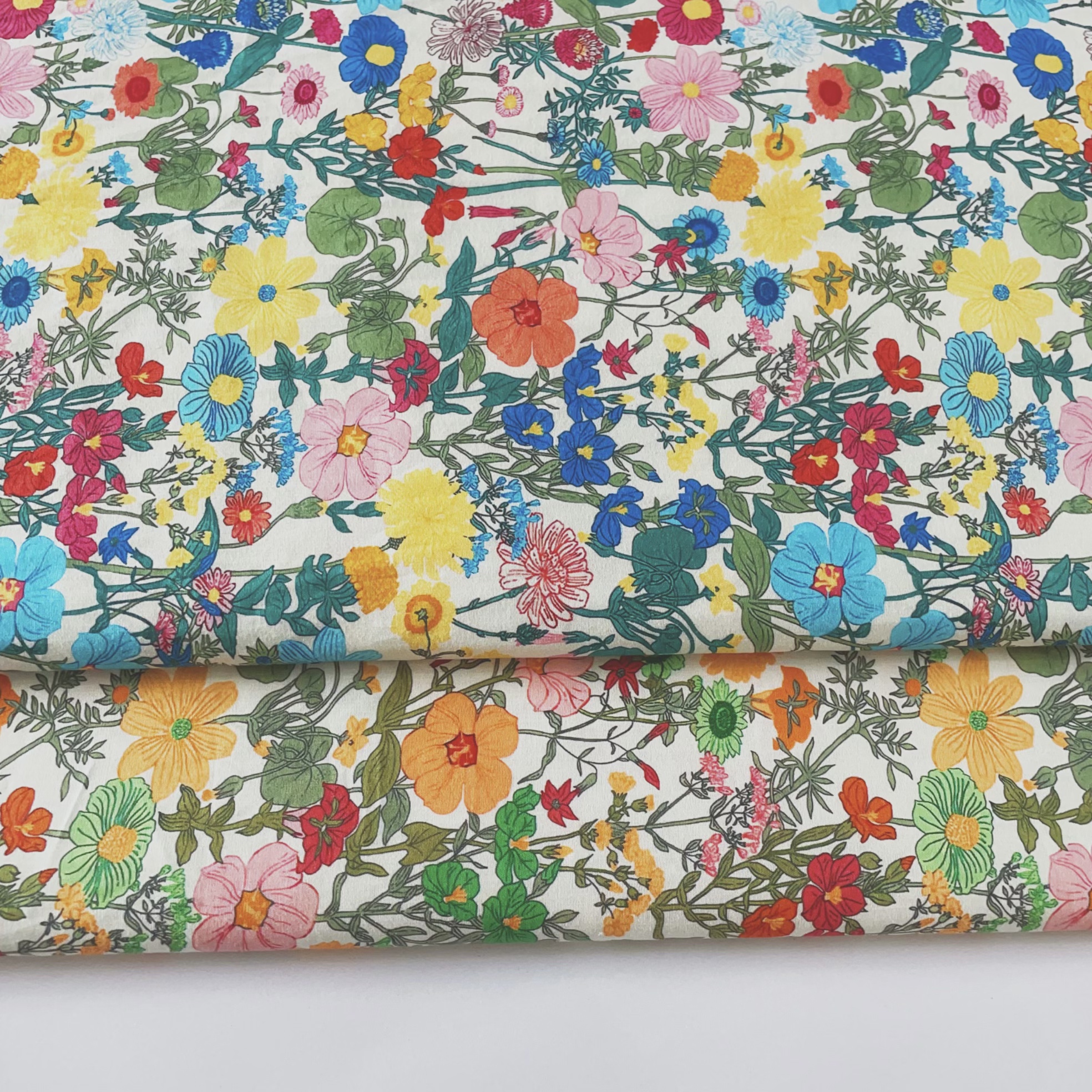 Vintage Floral Printed Cotton  - огляд і ціна Vintage Sewing Textile